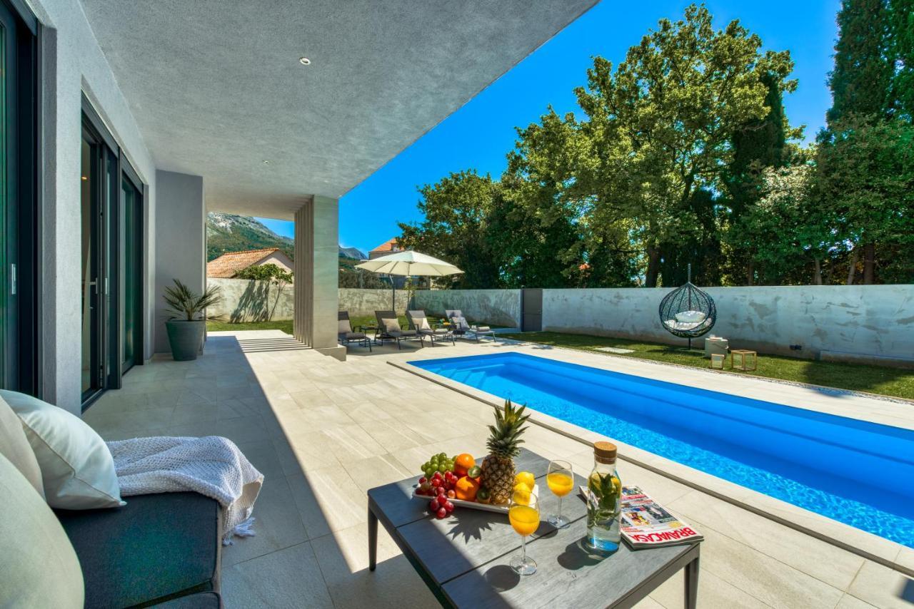 Villa Oasis - Your Luxury Home Away From Home Celopeci Exterior foto