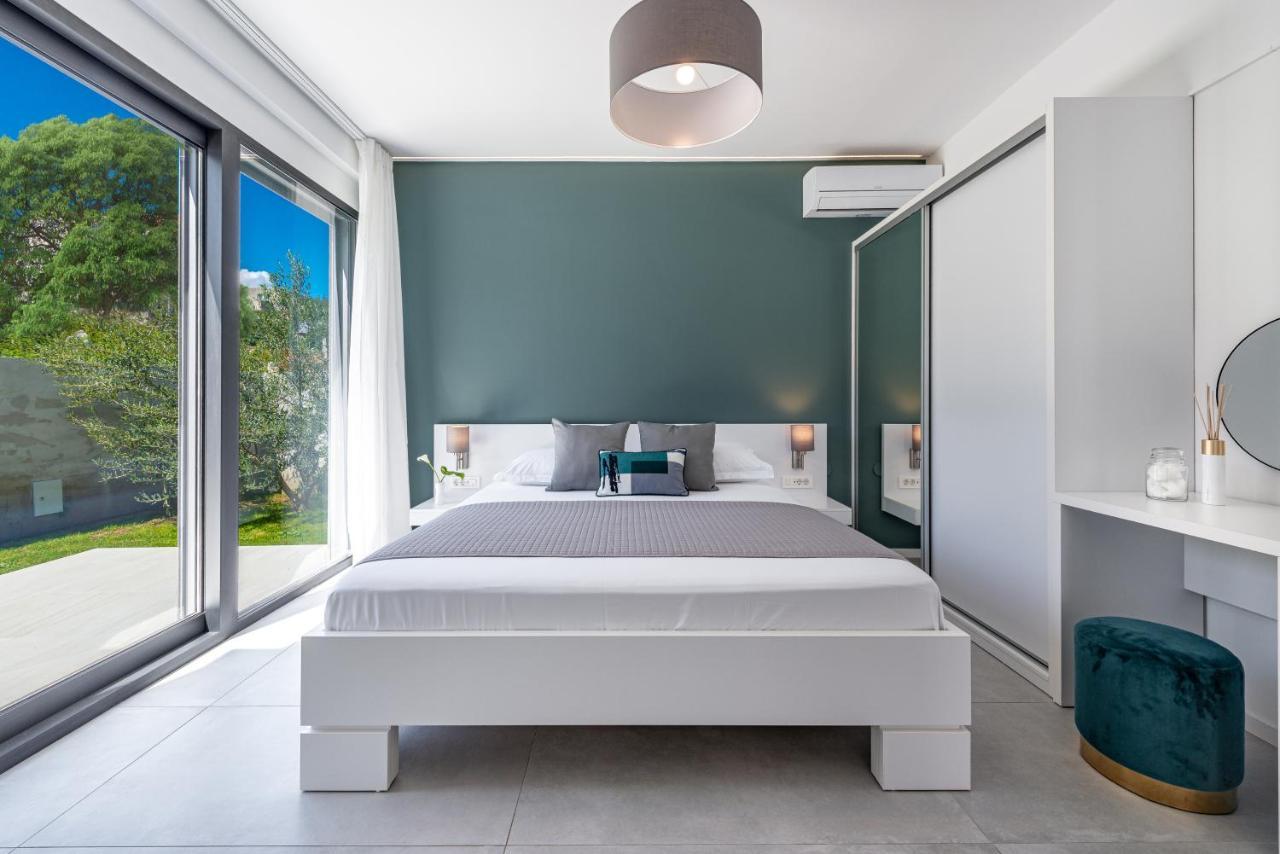 Villa Oasis - Your Luxury Home Away From Home Celopeci Exterior foto